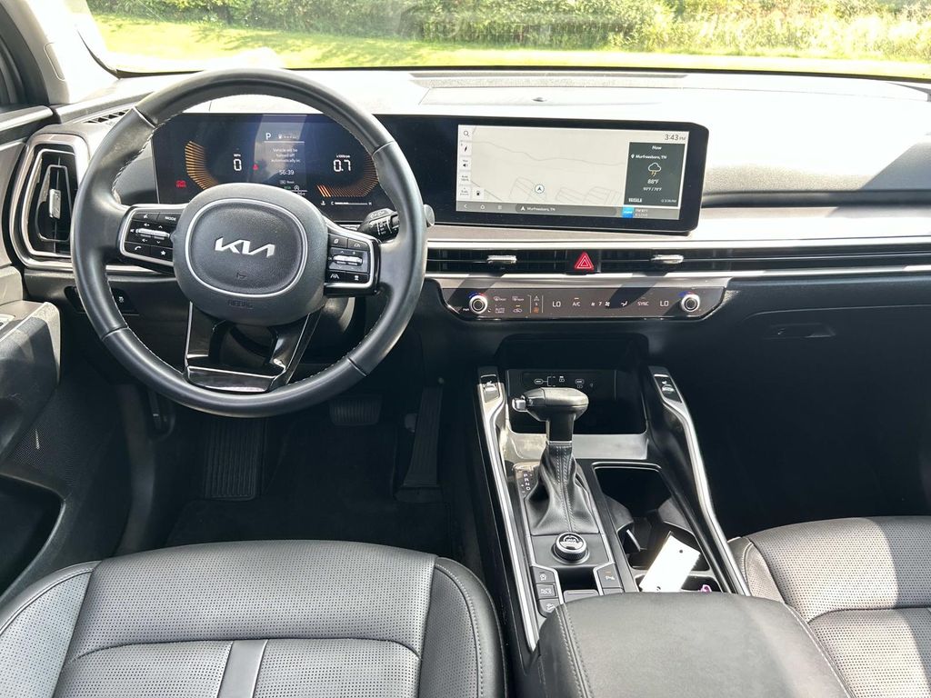 Used 2025 Kia Sorento SUV