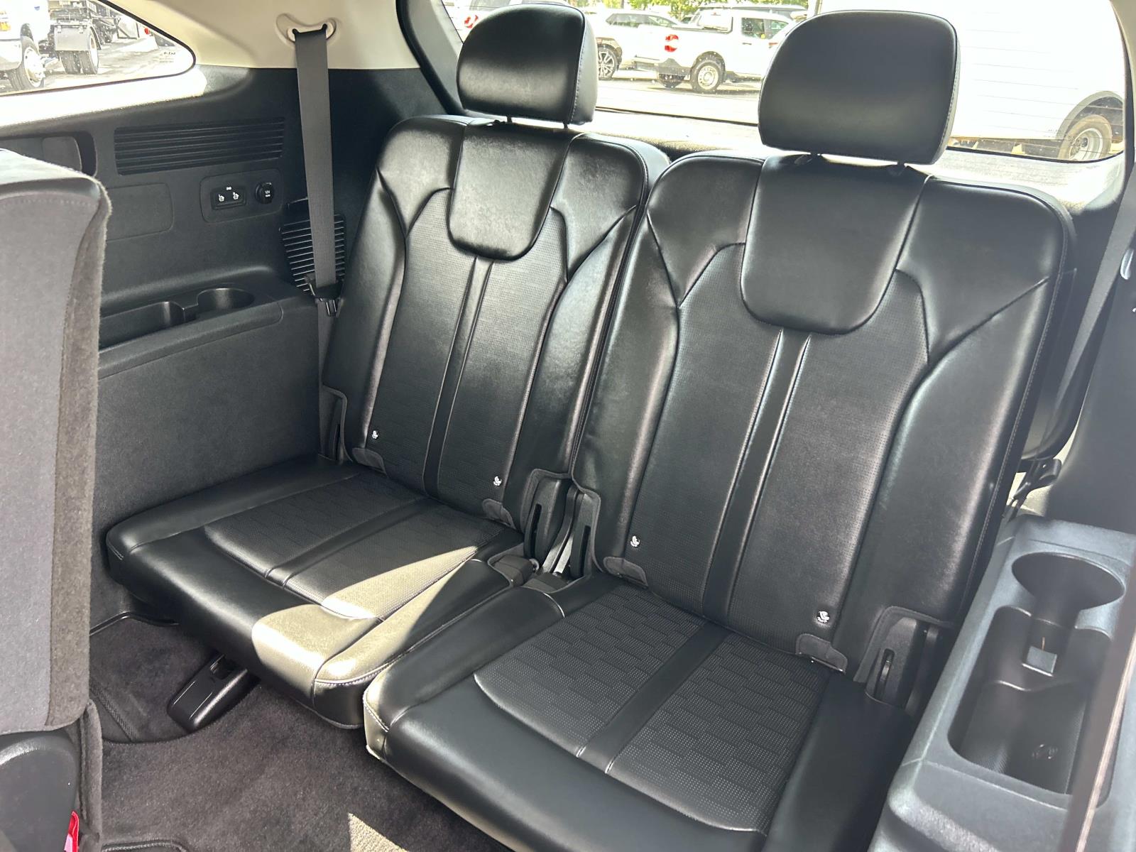 Used 2025 Kia Sorento SUV