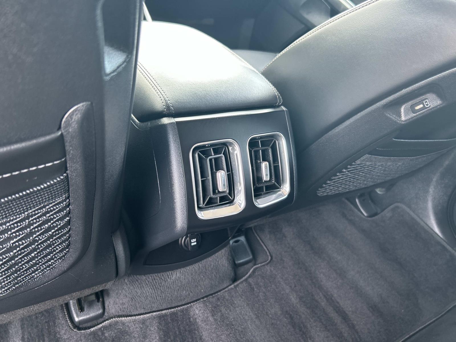 Used 2025 Kia Sorento SUV