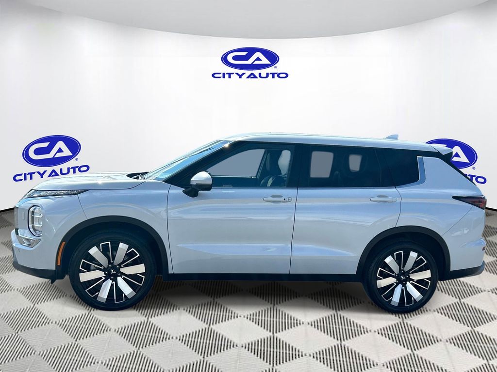 Used 2025 Mitsubishi Outlander SUV