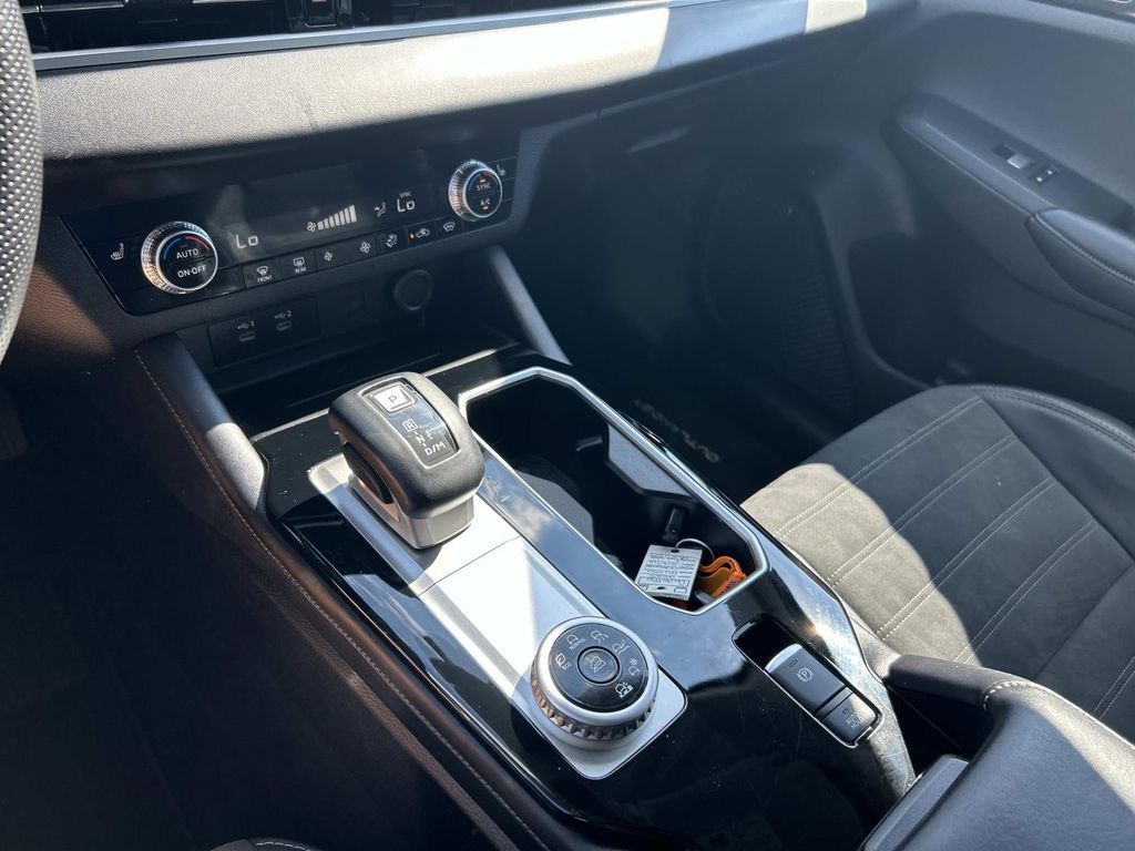 Used 2025 Mitsubishi Outlander SUV