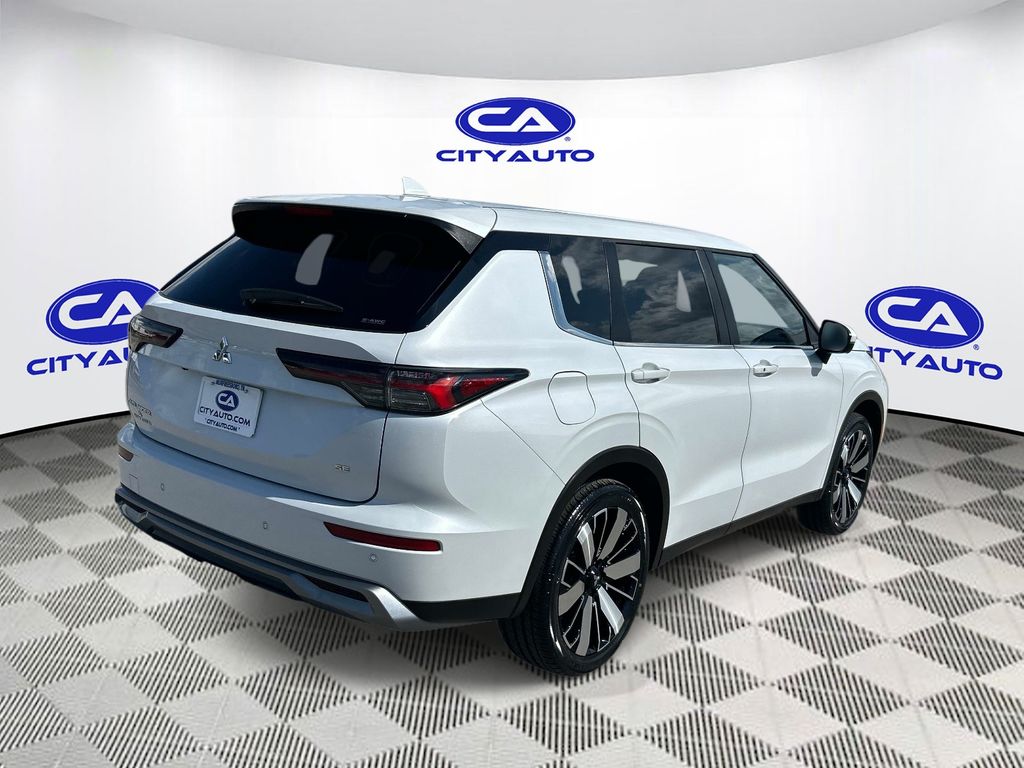 Used 2025 Mitsubishi Outlander SUV