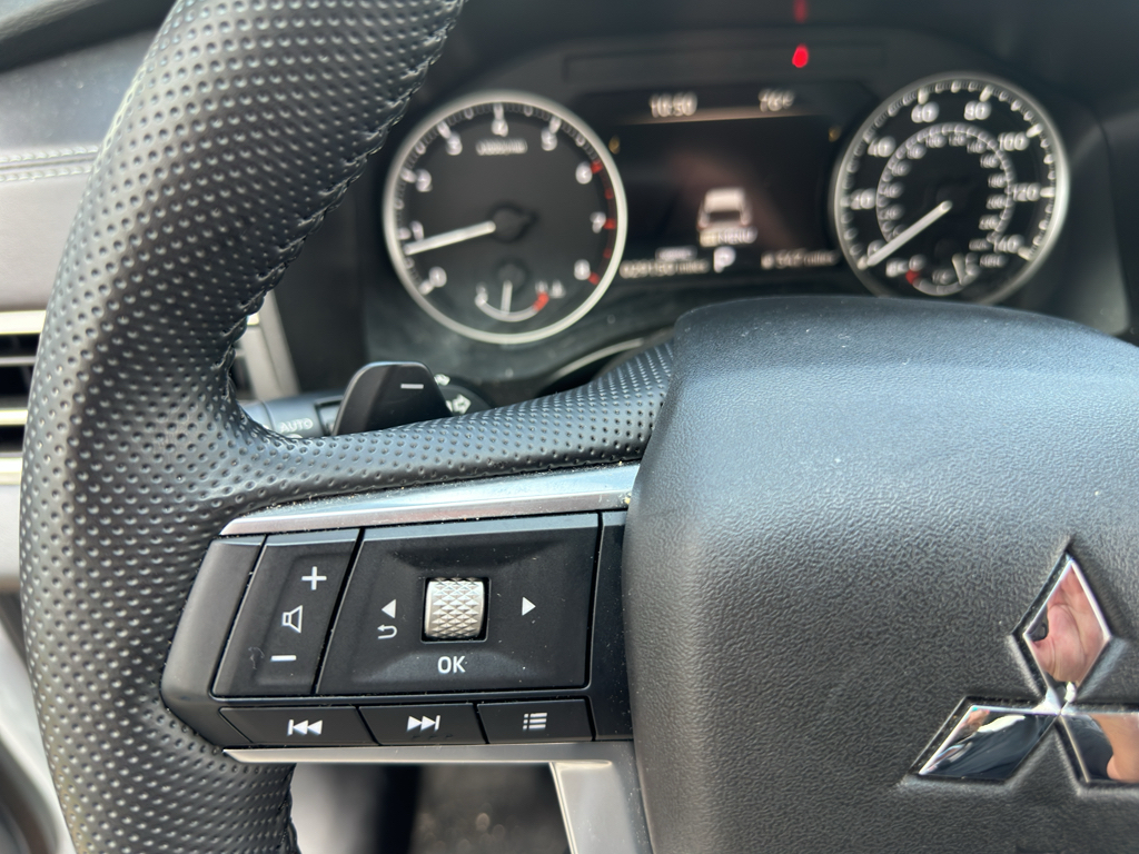 Used 2025 Mitsubishi Outlander SUV