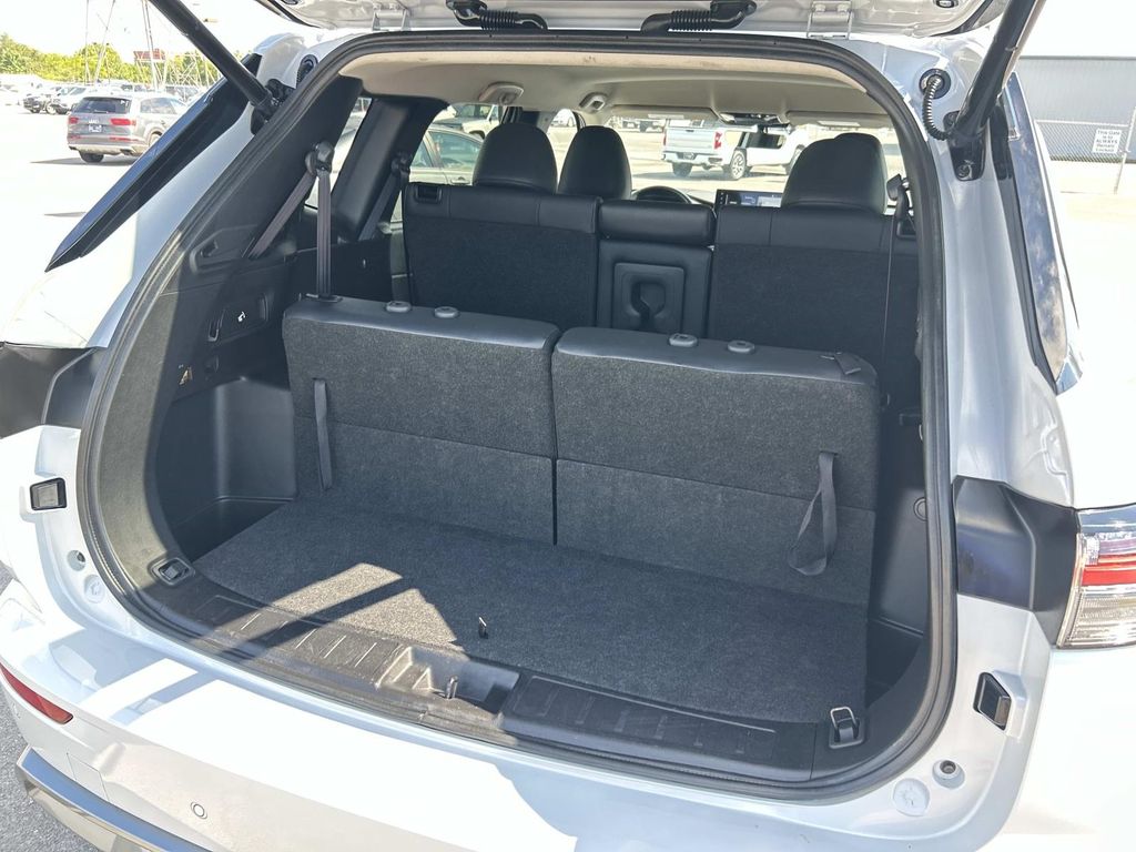 Used 2025 Mitsubishi Outlander SUV