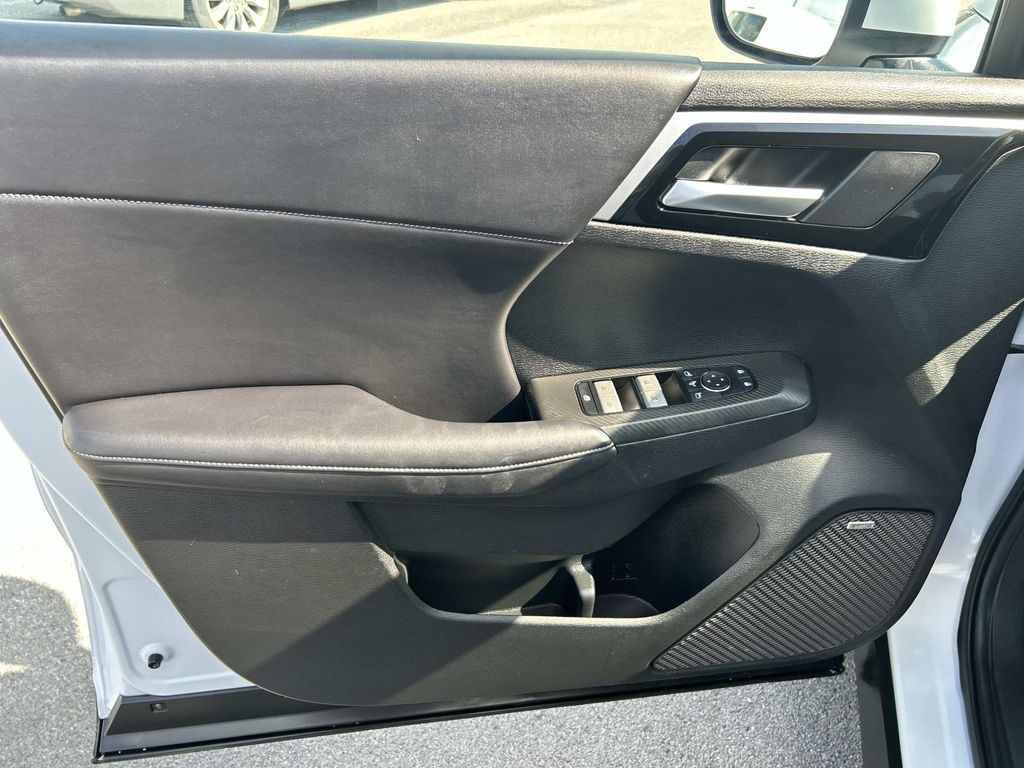Used 2025 Mitsubishi Outlander SUV