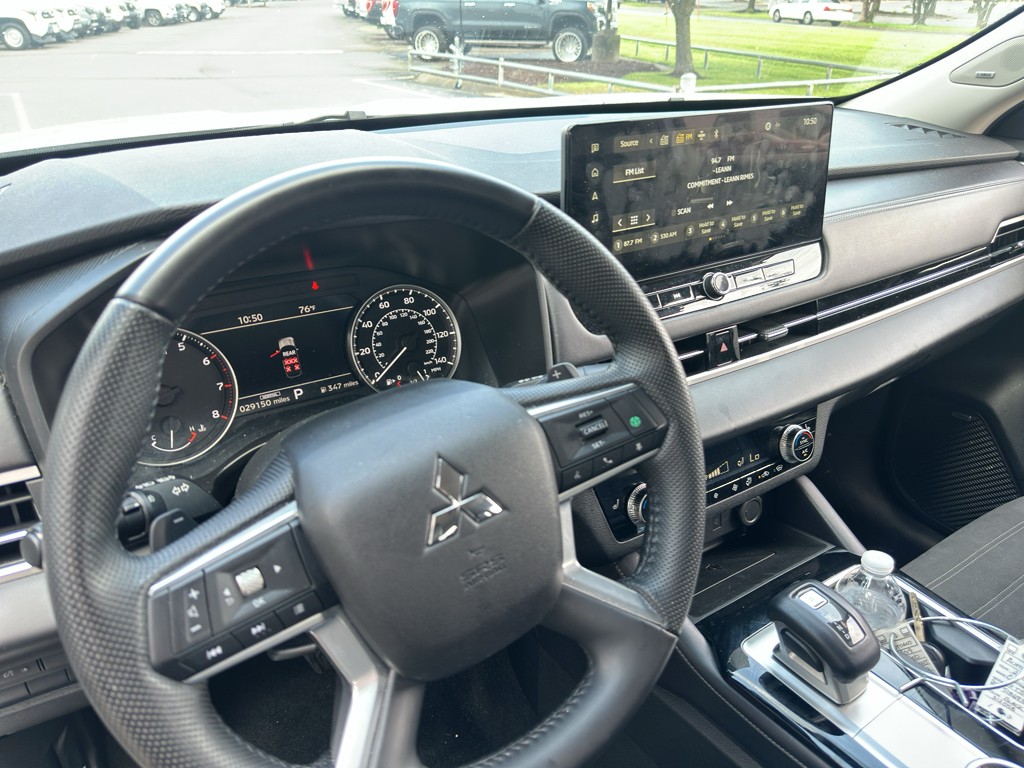 Used 2025 Mitsubishi Outlander SUV
