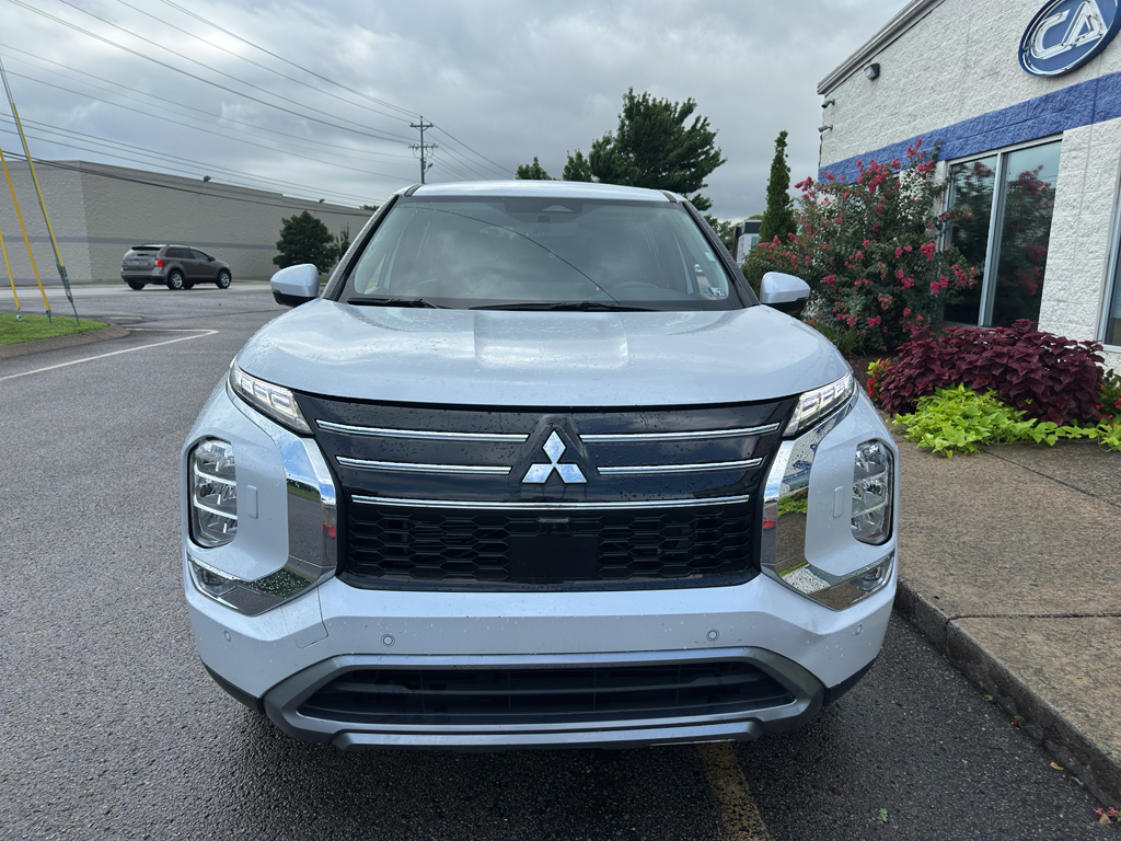 Used 2025 Mitsubishi Outlander SUV