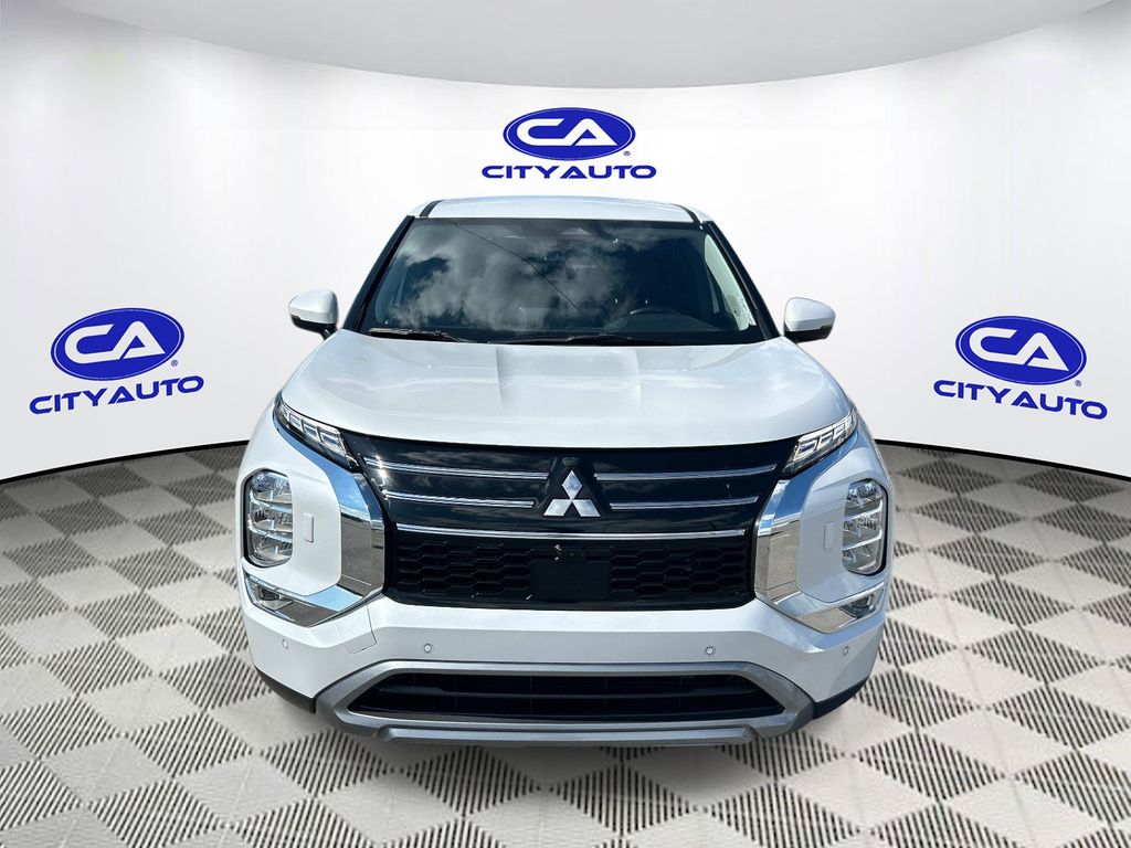 Used 2025 Mitsubishi Outlander SUV