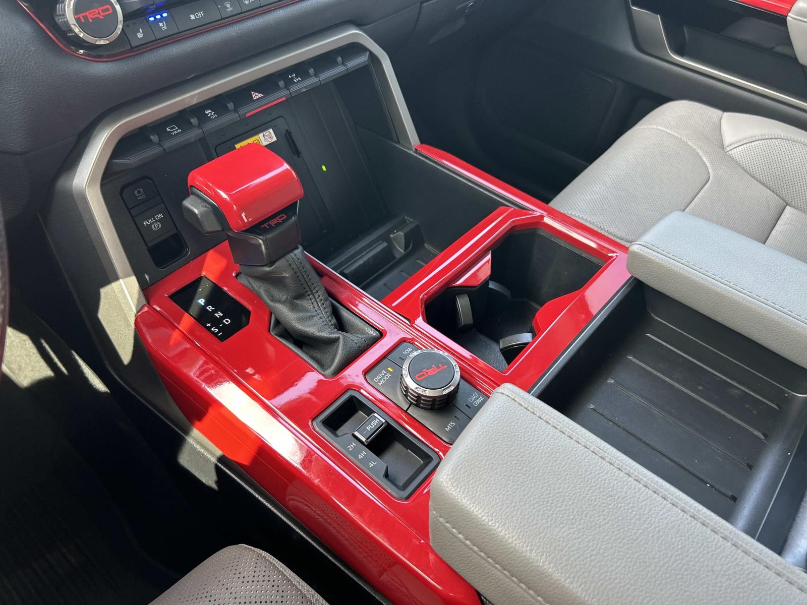 Vehicle photo 35