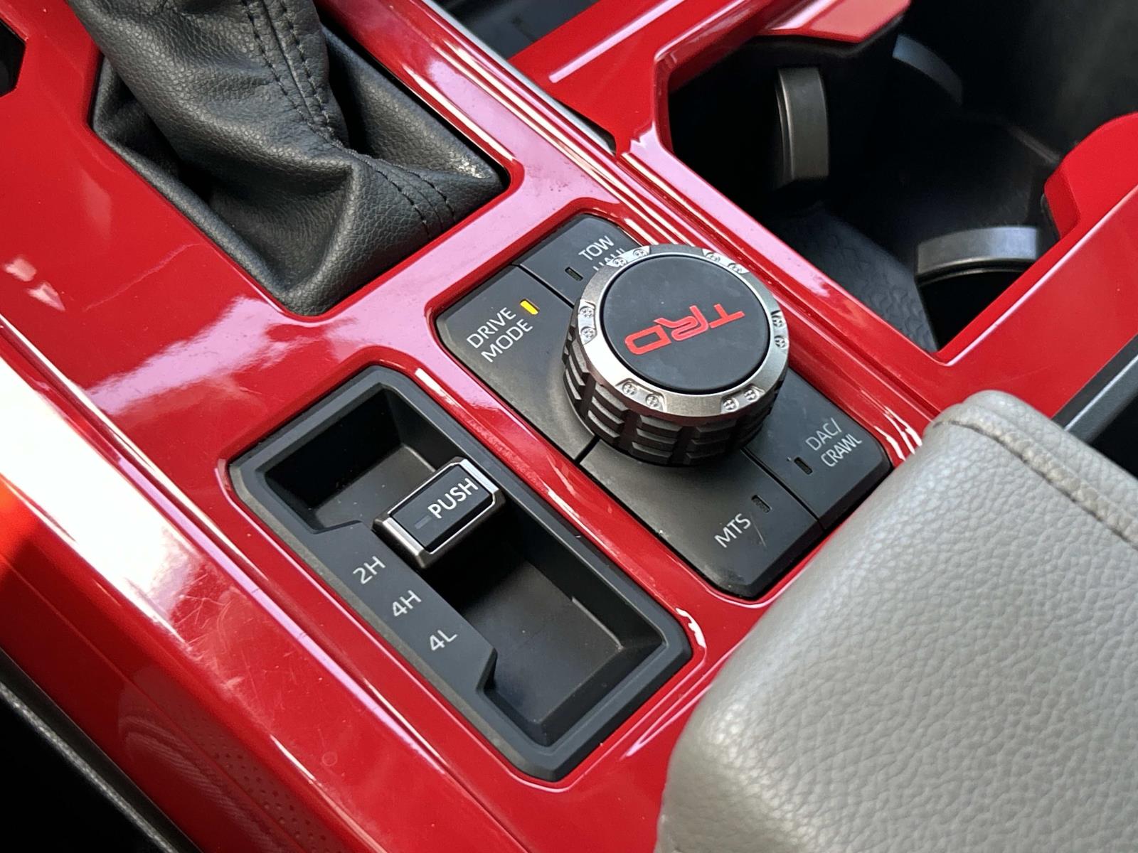 Vehicle photo 37