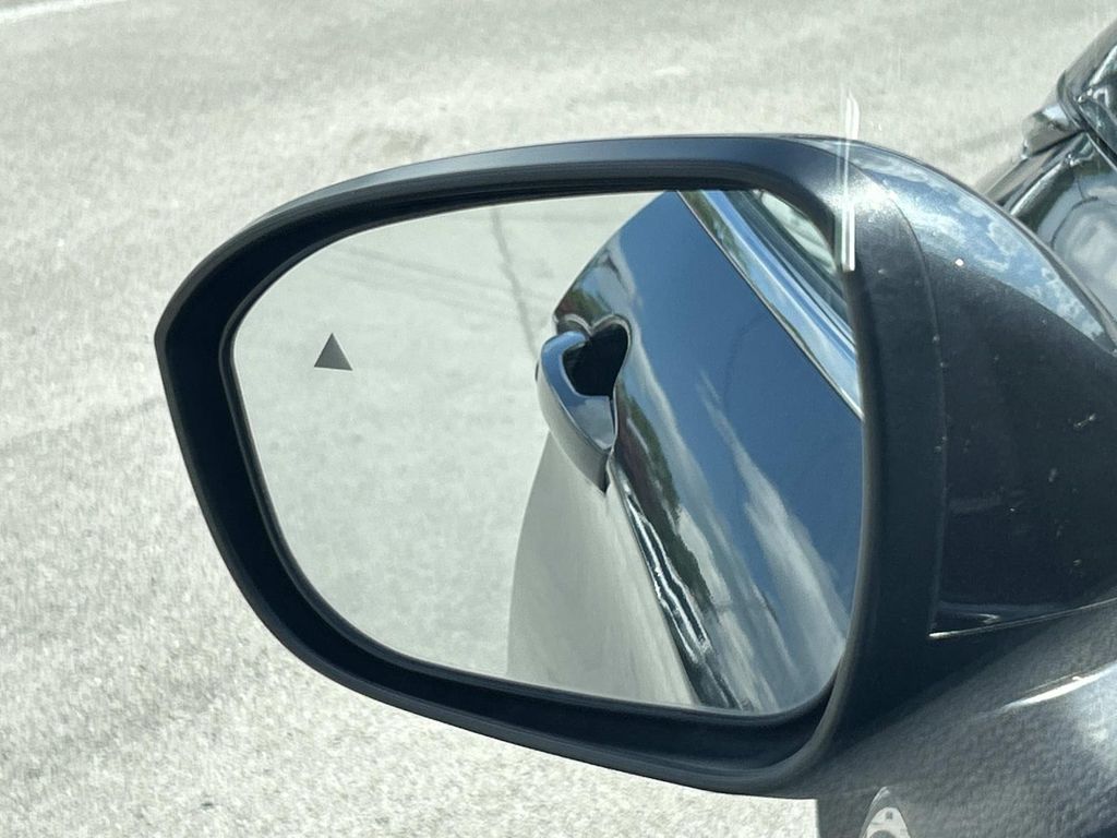 Used 2025 Mitsubishi Outlander SUV