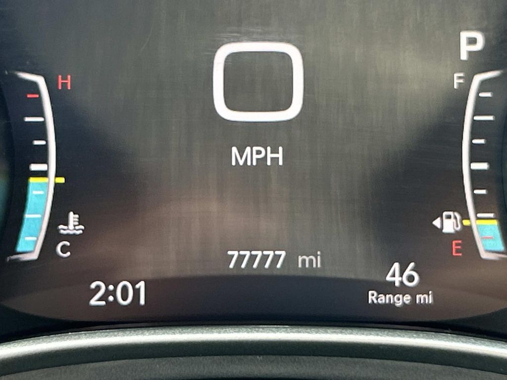 Used 2023 Chrysler Pacifica Van