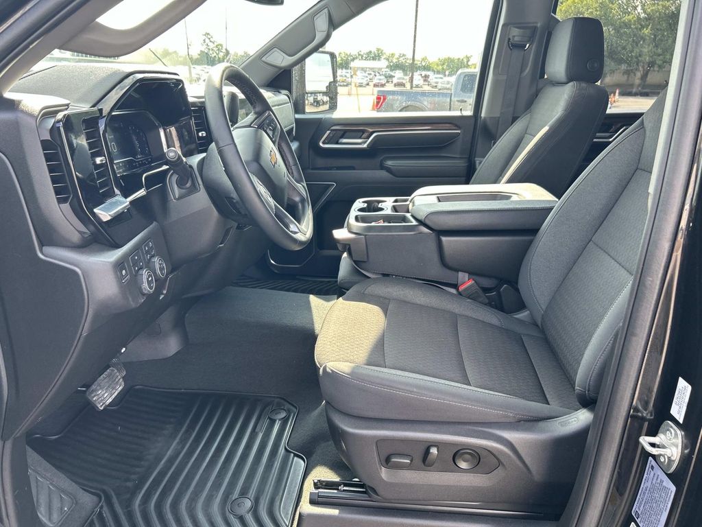 Used 2025 Chevrolet Silverado 3500HD Truck