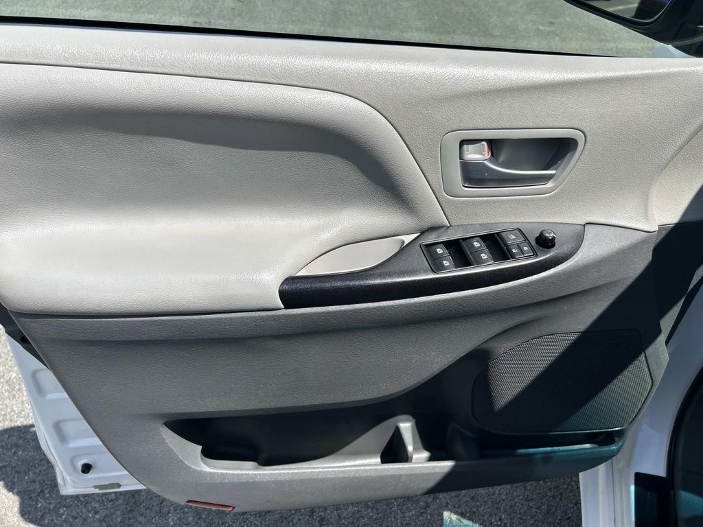 Used 2017 Toyota Sienna Van