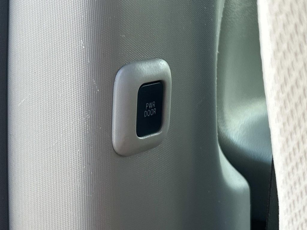 Used 2017 Toyota Sienna Van