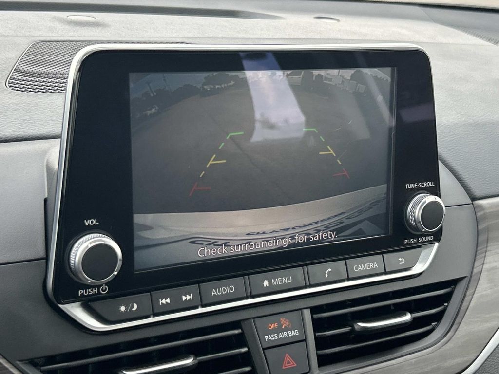 Used 2025 Nissan Altima Sedan