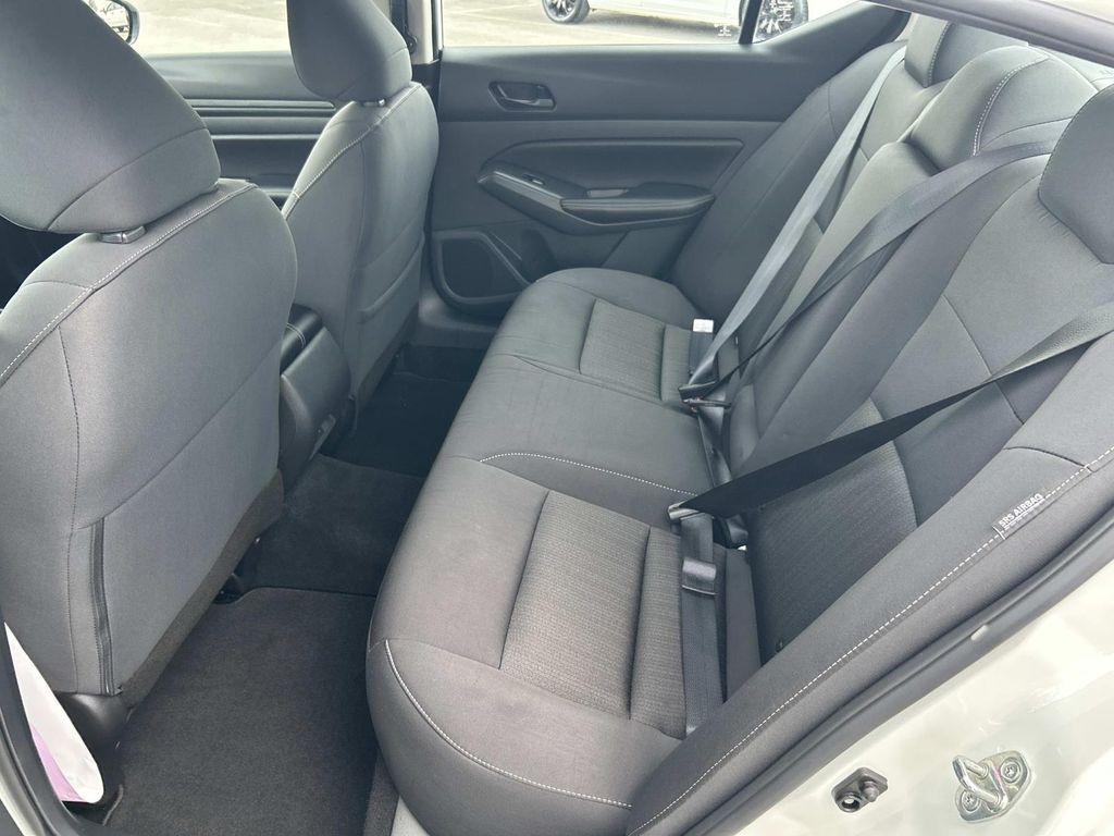 Used 2025 Nissan Altima Sedan