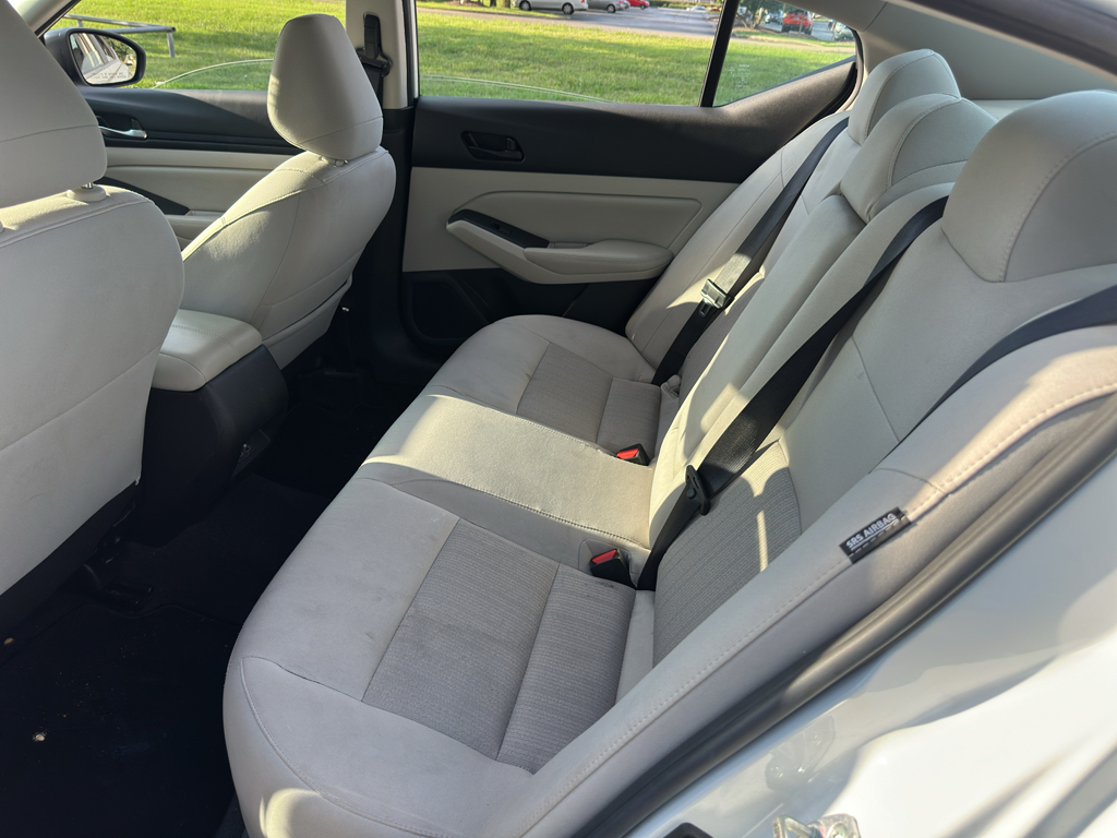 Used 2025 Nissan Altima Sedan