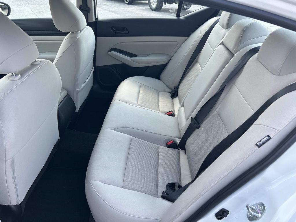 2025 Nissan Altima SV - Photo 20