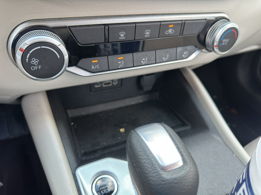 Used 2025 Nissan Altima Sedan
