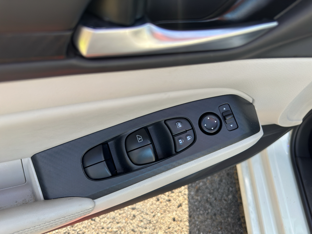 Used 2025 Nissan Altima Sedan