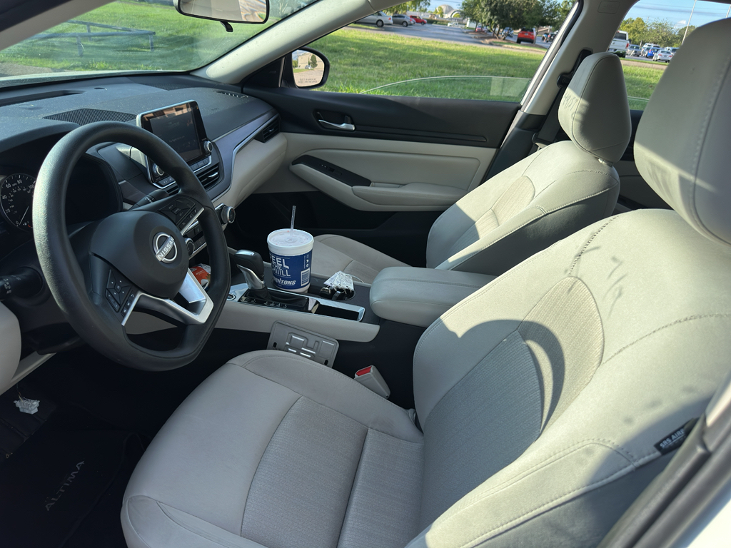 Used 2025 Nissan Altima Sedan