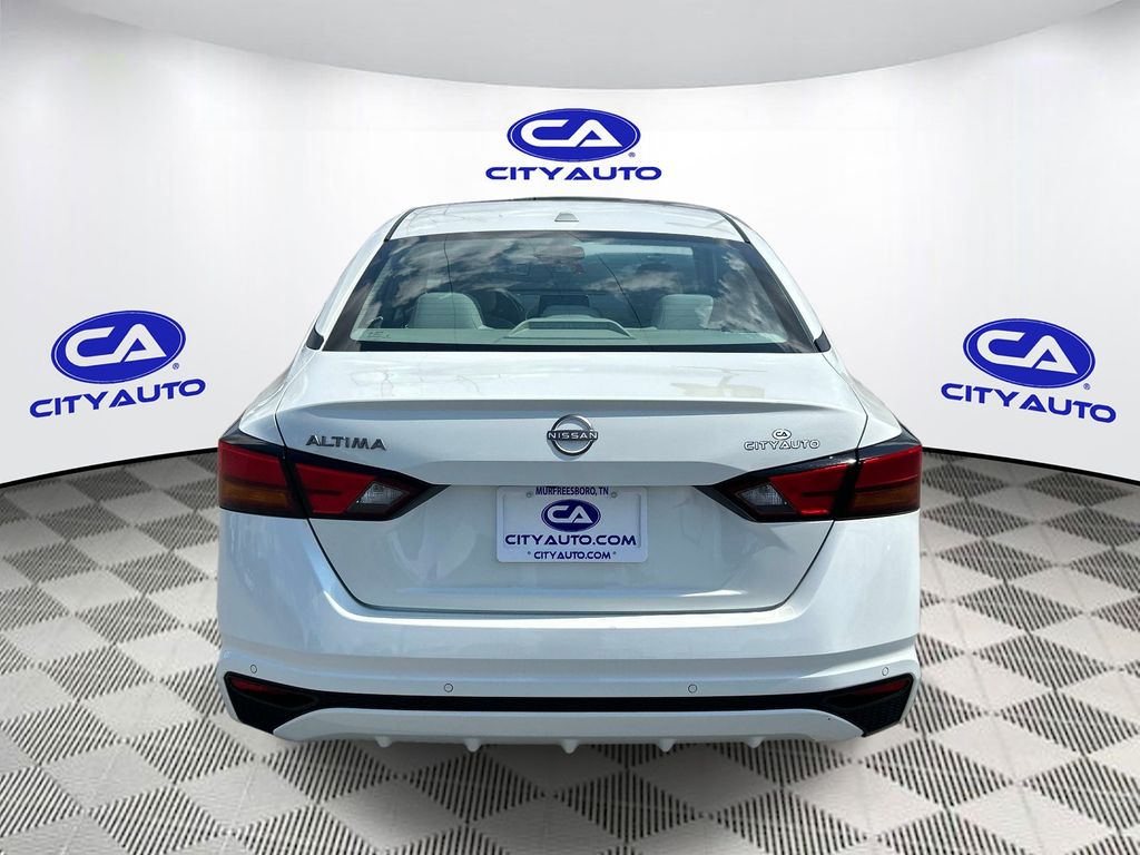 2025 Nissan Altima SV - Photo 4
