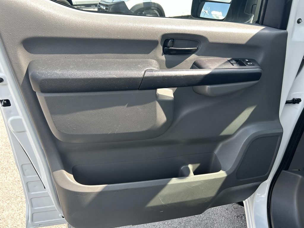 Used 2016 Nissan NV2500HD Van