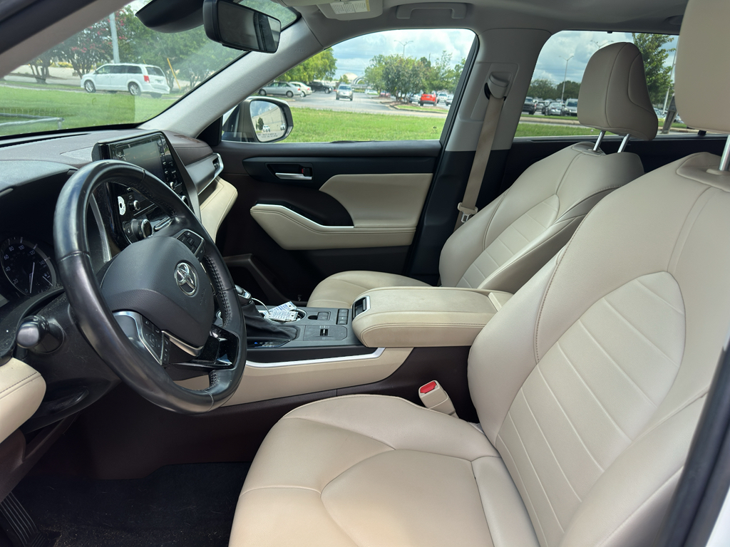 Used 2020 Toyota Highlander SUV