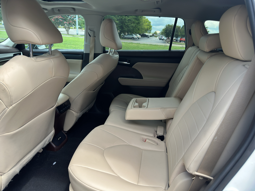 Used 2020 Toyota Highlander SUV