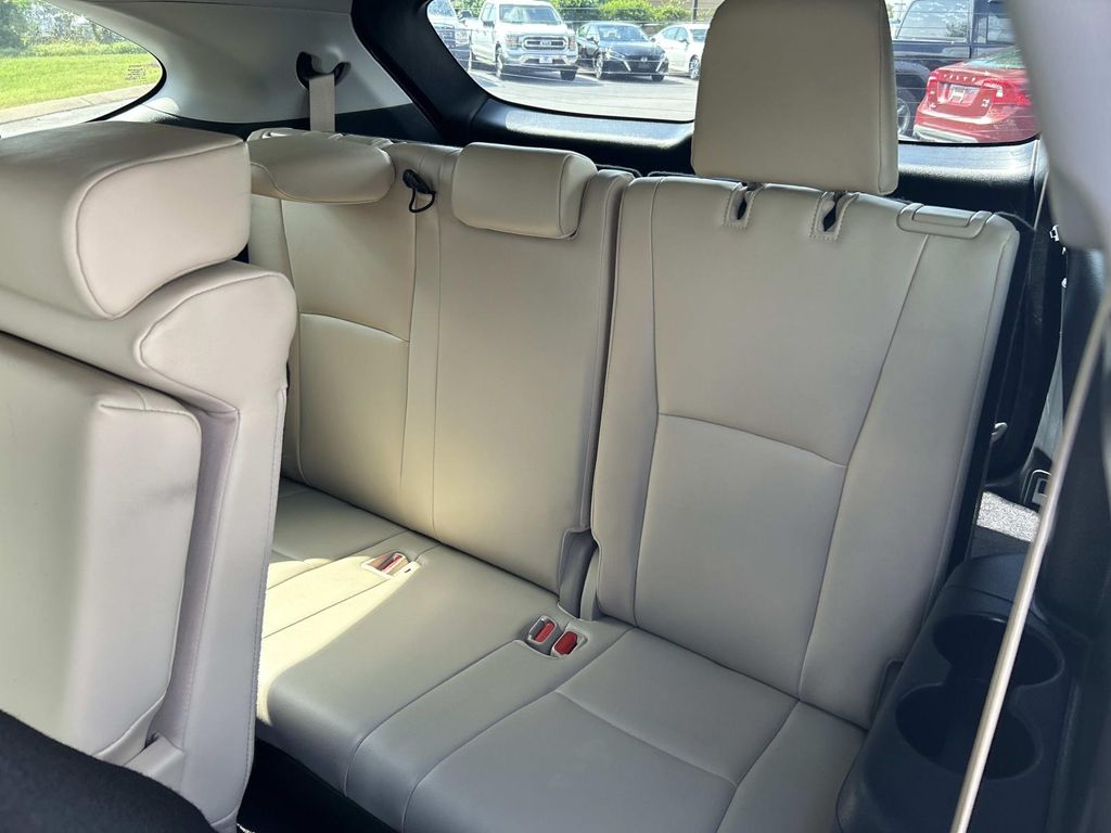 Used 2020 Toyota Highlander SUV