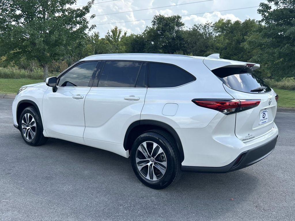 Used 2020 Toyota Highlander SUV