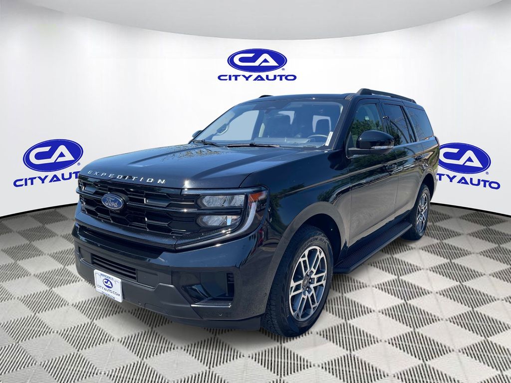 Used 2025 Ford Expedition SUV