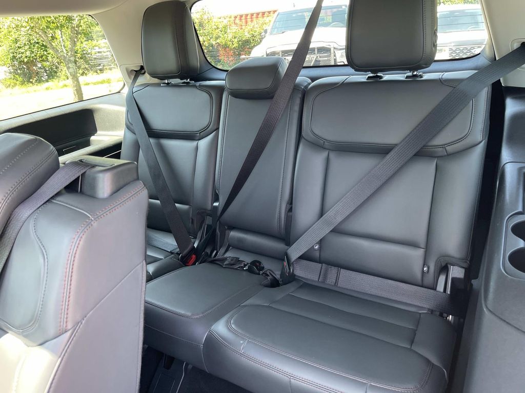 Used 2025 Ford Expedition SUV