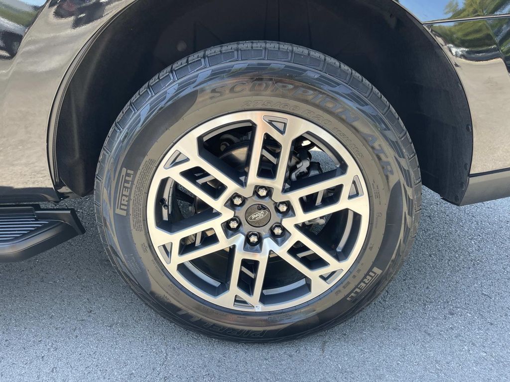 Used 2025 Ford Expedition SUV