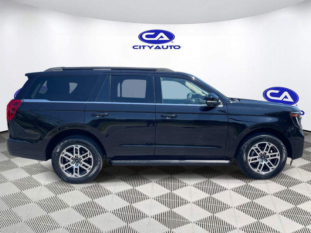 Used 2025 Ford Expedition SUV
