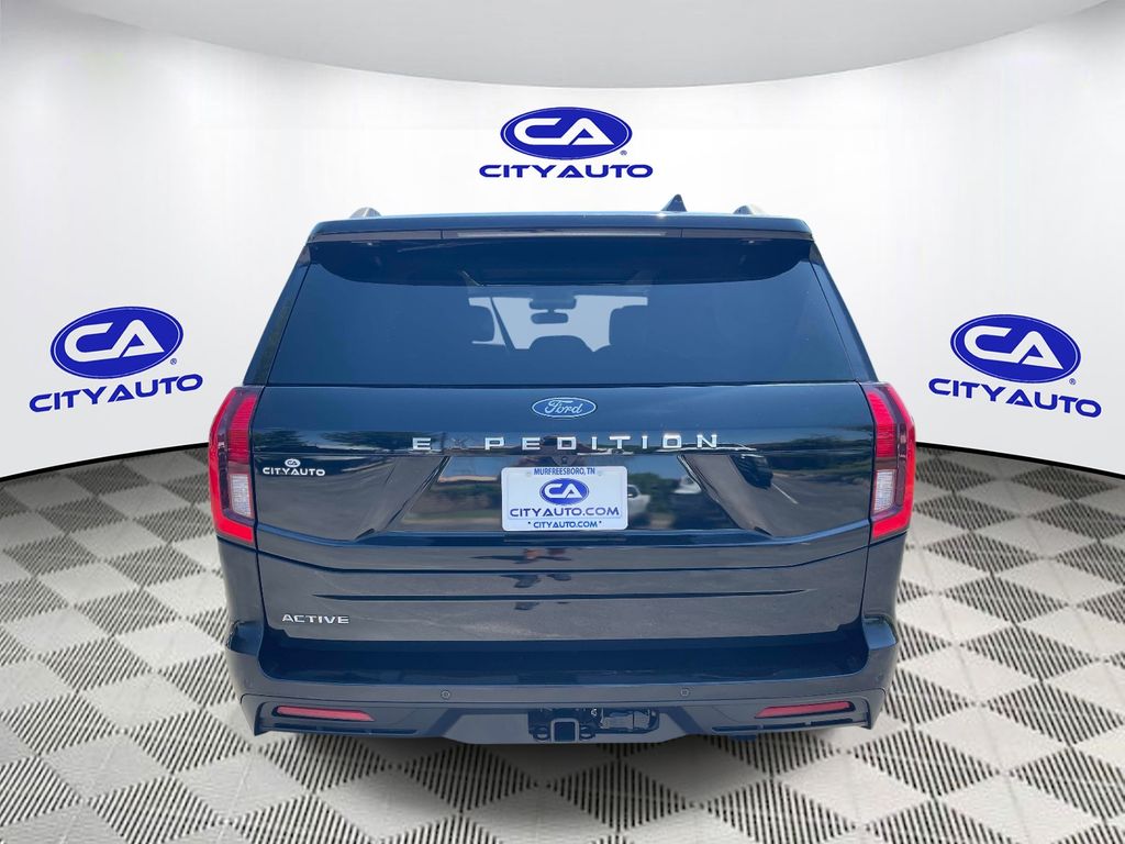 Used 2025 Ford Expedition SUV