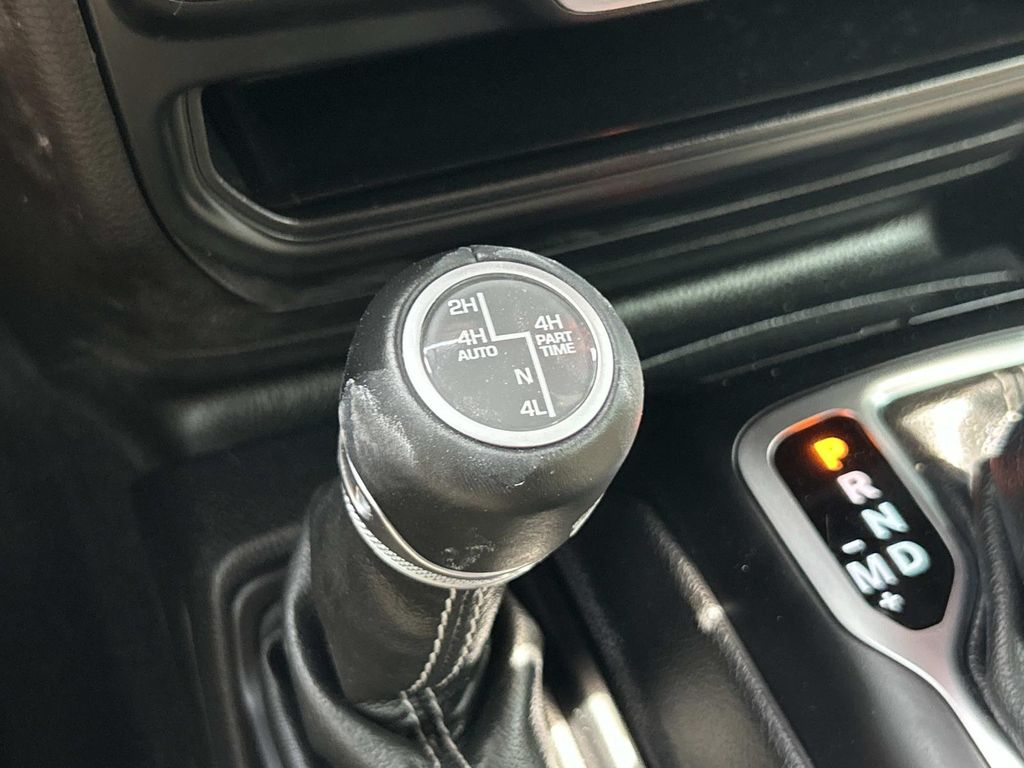 Used 2019 Jeep Wrangler SUV