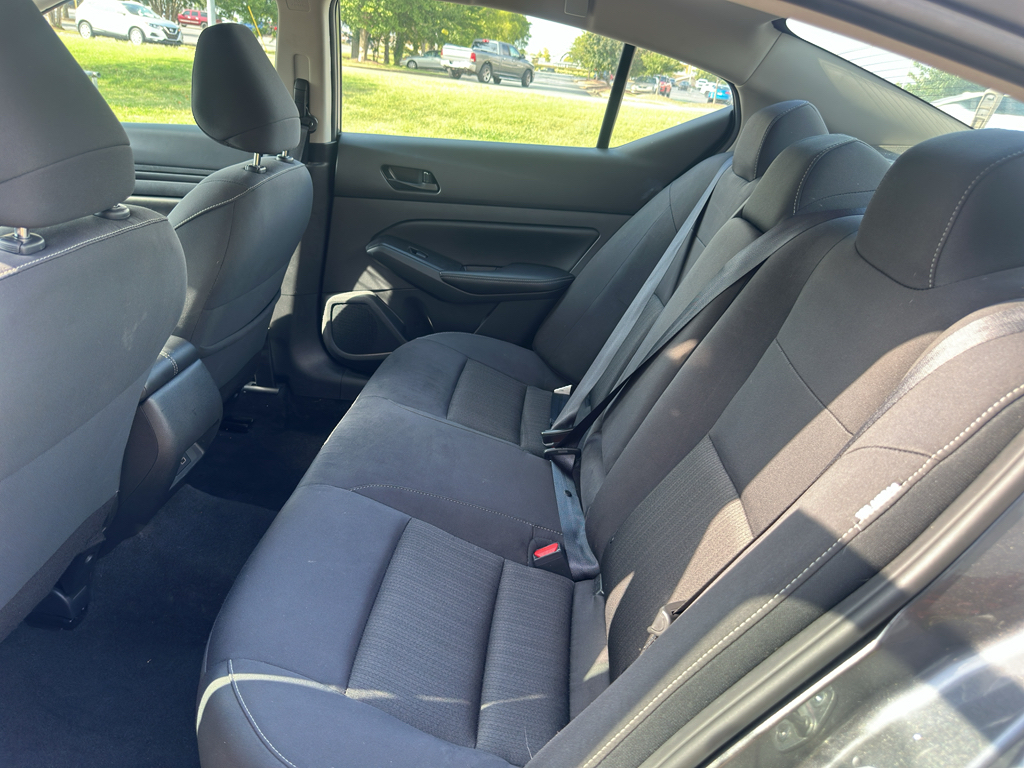 Used 2025 Nissan Altima Sedan