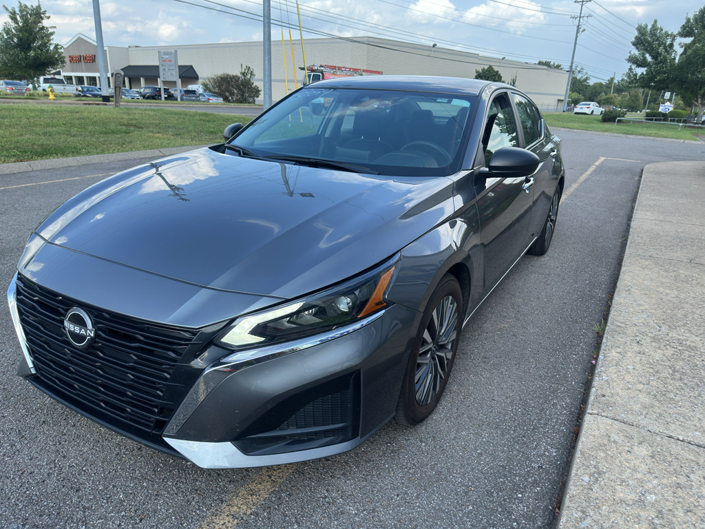 Used 2025 Nissan Altima Sedan