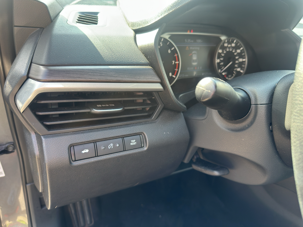 Used 2025 Nissan Altima Sedan