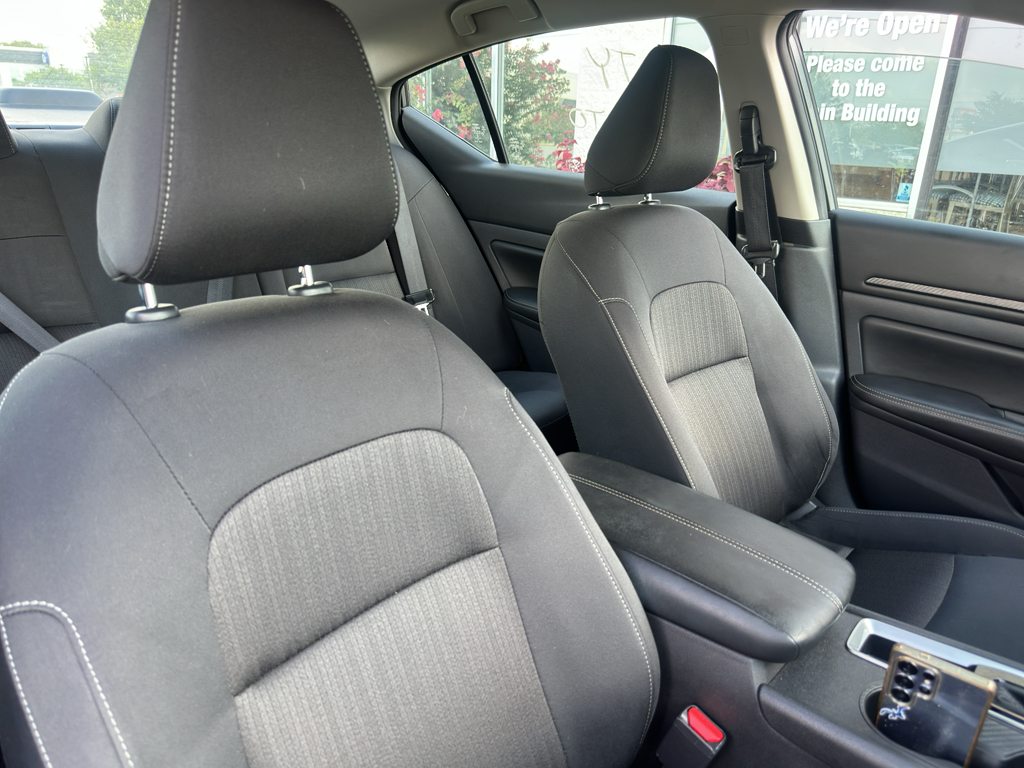 Used 2025 Nissan Altima Sedan