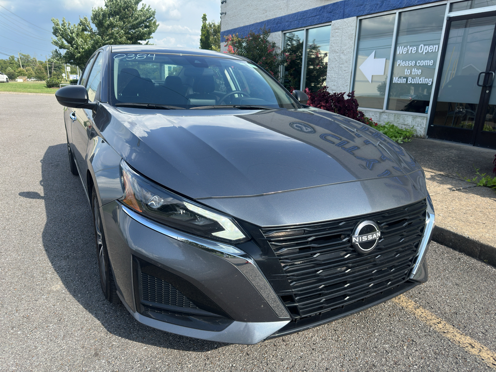 Used 2025 Nissan Altima Sedan