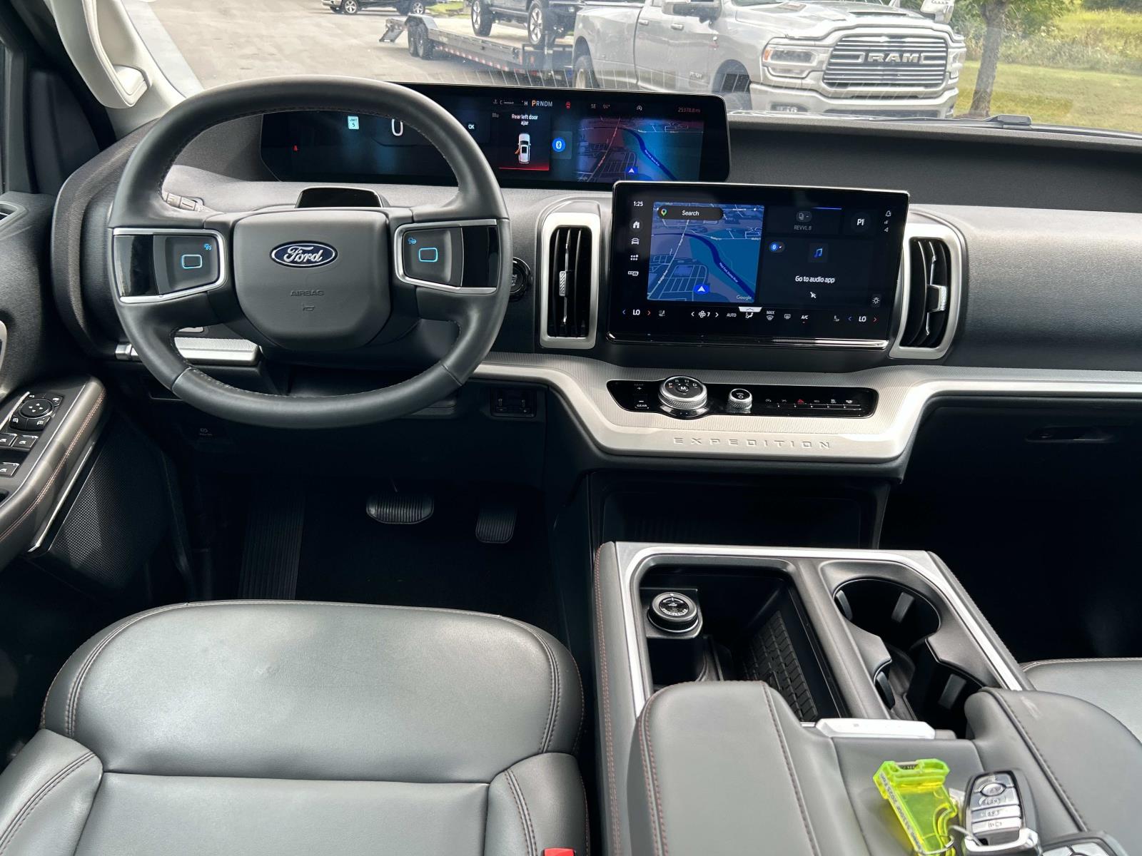 Used 2025 Ford Expedition SUV