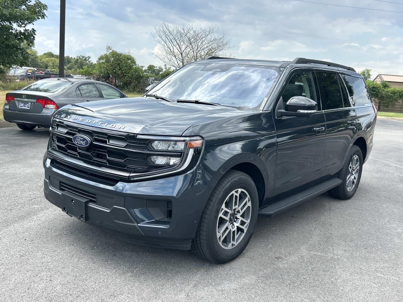 Used 2025 Ford Expedition SUV