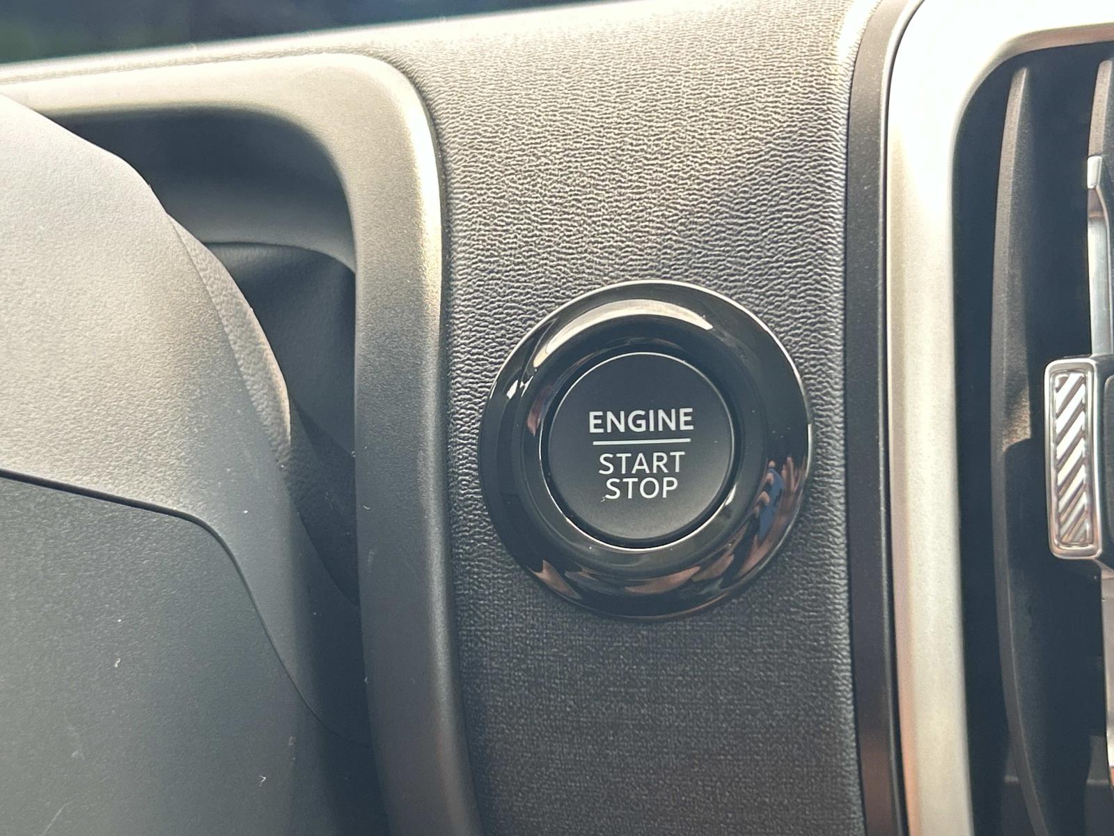 Used 2025 Ford Expedition SUV
