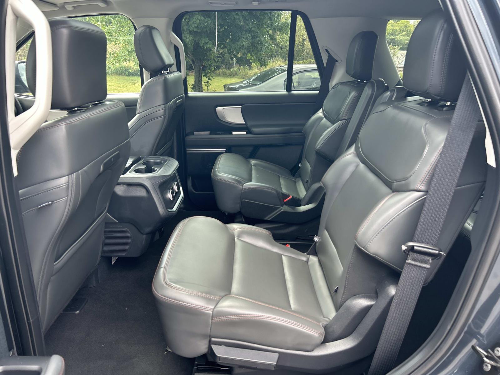 Used 2025 Ford Expedition SUV
