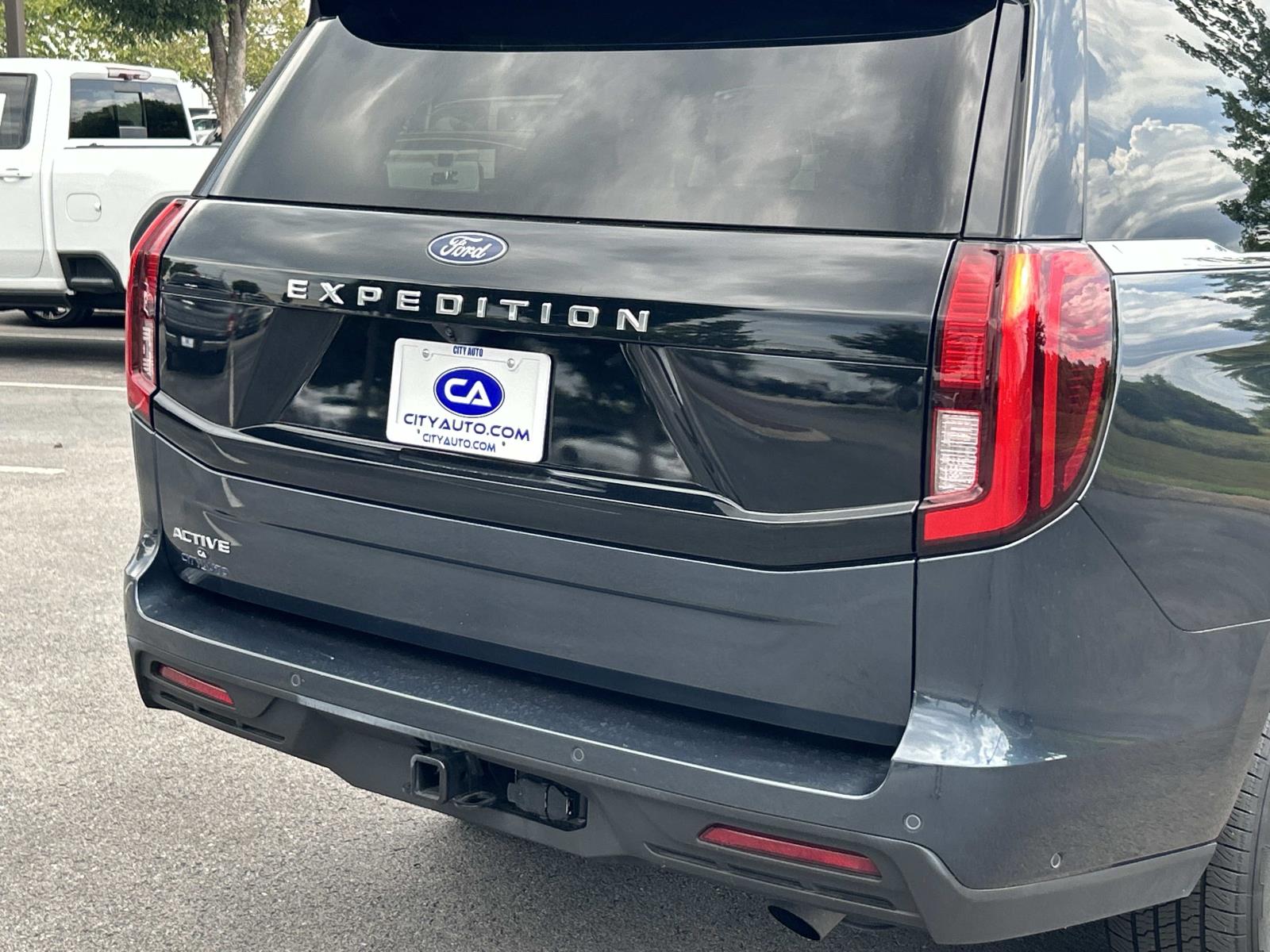 Used 2025 Ford Expedition SUV