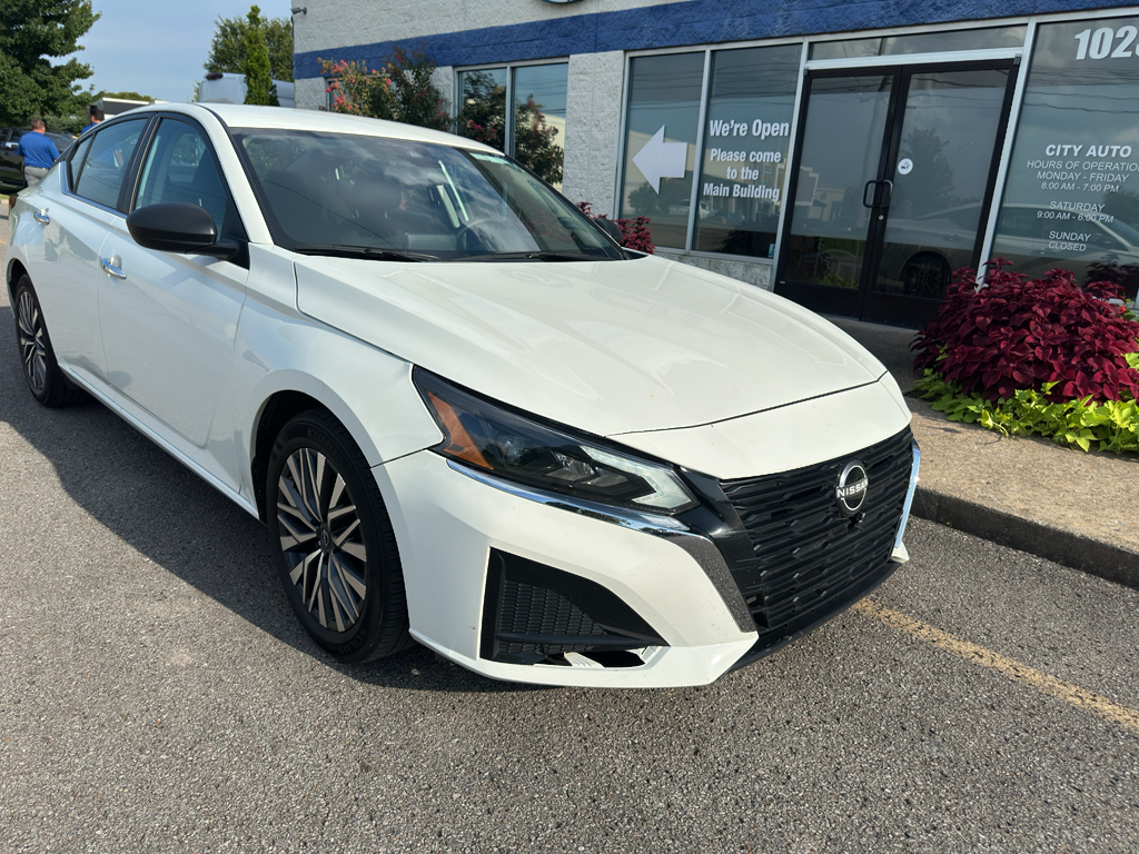 Used 2025 Nissan Altima Sedan