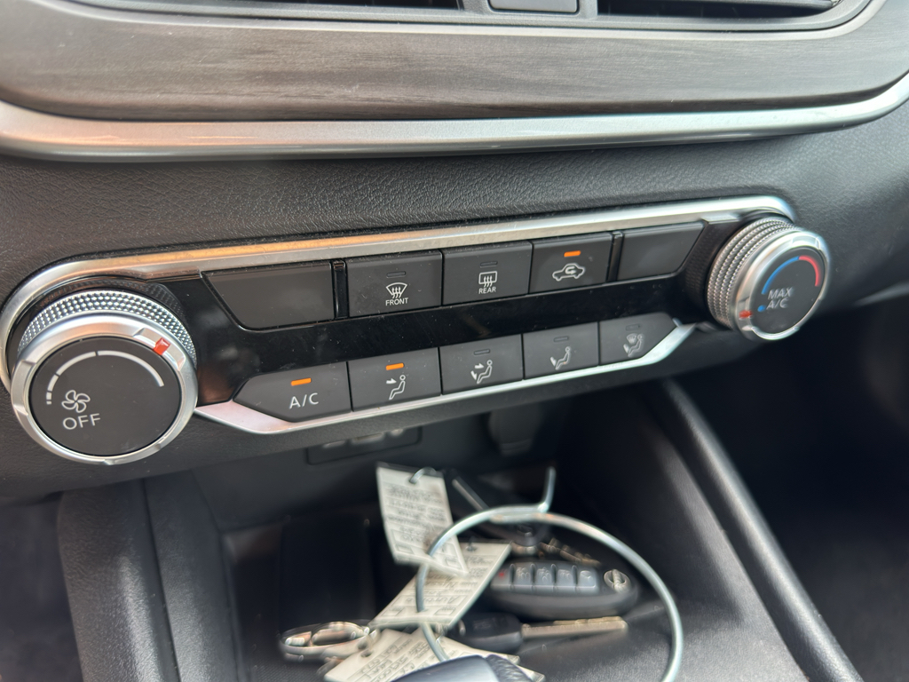Used 2025 Nissan Altima Sedan